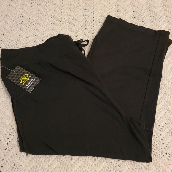 NWT Athletic Works Black Core Knit Capri XXL (20) - Picture 1 of 9